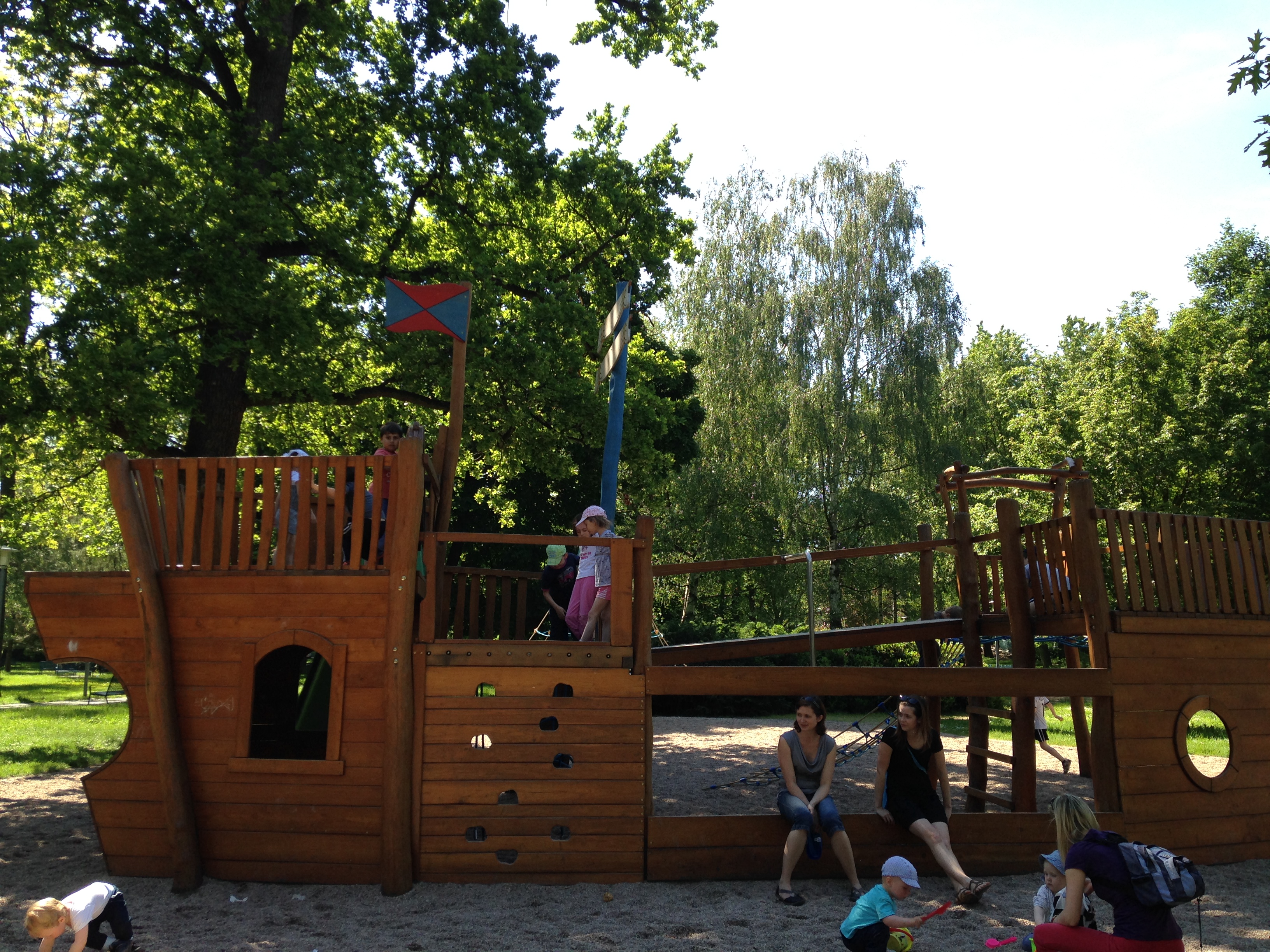 Playgrounds and playrooms
