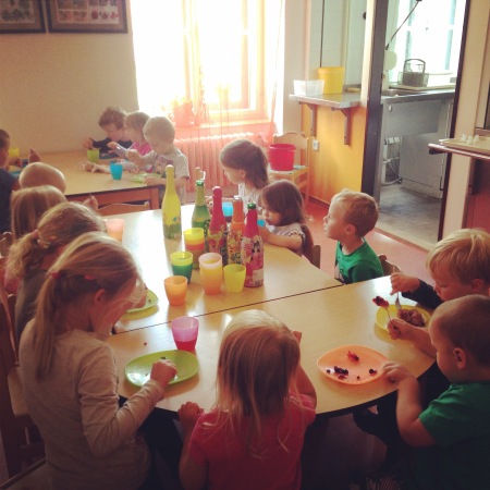 Last days in the CZ kindergarten came and went and now we're planning the next steps. Follow our relocation to UK on TinyExpats.com!